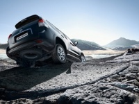  Toyota Land Cruiser Prado 150   .